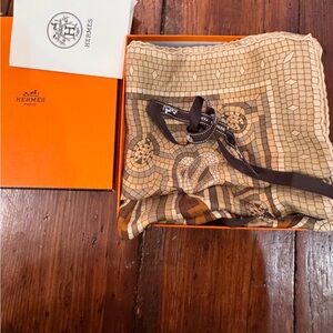 Authentic Hermès “Cave Felem” 90cm Silk Scarf Cat Mosaic Brown Beige.